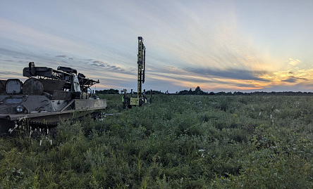 фото Проведение работ по забивке свай и рамминг тесты для Семеновской СЭС в Еврейском АО